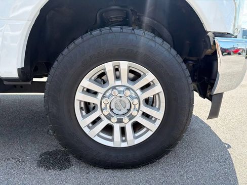 Used 2017 Ford F250 XLT AWD/4WD image 13