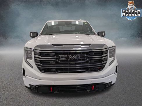 Used 2024 GMC Sierra 1500 AT4 w/ Technology Package AWD/4WD image 2