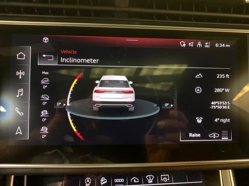 Used 2021 Audi Q8 Prestige w/ Prestige Package image 33