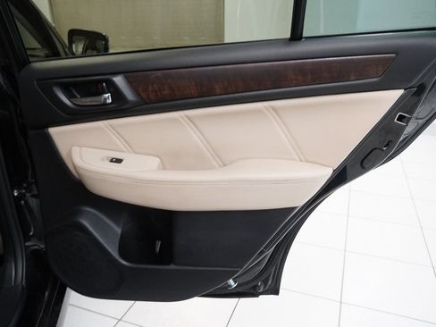 Used 2018 Subaru Outback 3.6R Limited image 28