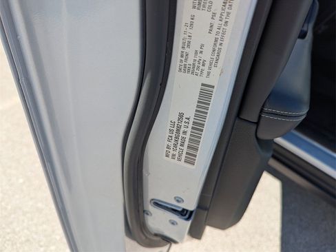 Used 2021 Jeep Grand Cherokee L Limited image 41