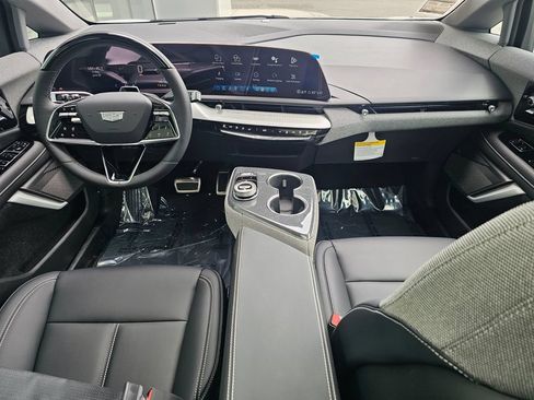 New 2026 Cadillac Optiq Sport 1 AWD/4WD image 17