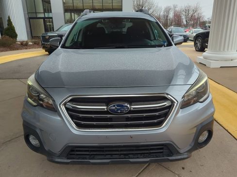Used 2019 Subaru Outback 2.5i Premium image 2