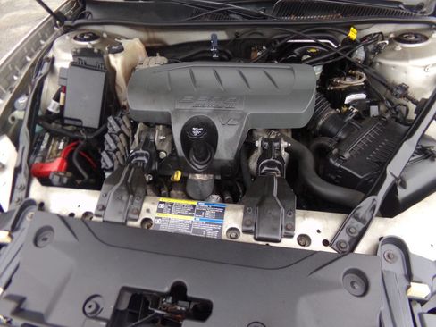 Used 2008 Buick LaCrosse CX image 21