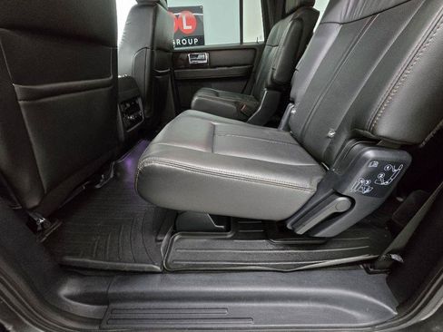 Used 2016 Lincoln Navigator L Reserve RWD image 11