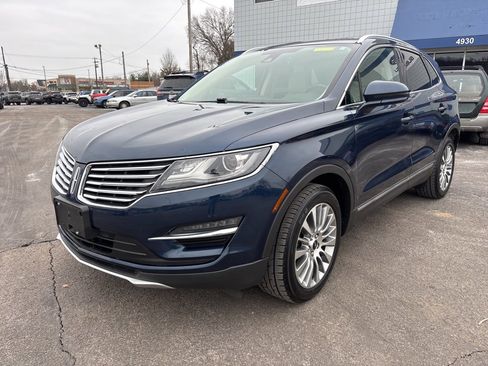 Used 2017 Lincoln MKC Reserve w/ Lincoln MKC Climate Package image 3