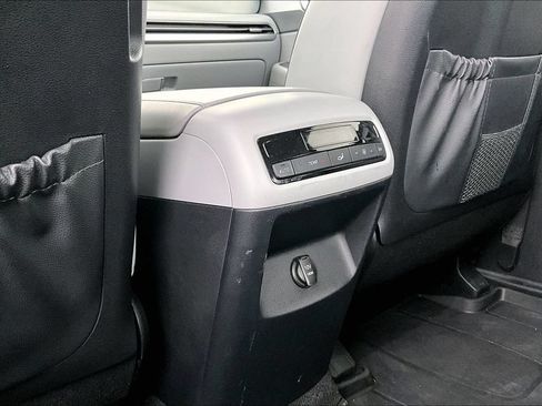 Used 2025 Hyundai Palisade SEL FWD image 28