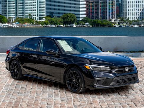 Certified 2023 Honda Civic Sport image 3