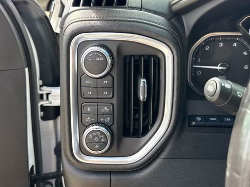 Used 2022 GMC Sierra 2500 Denali w/ Denali Ultimate Package image 15