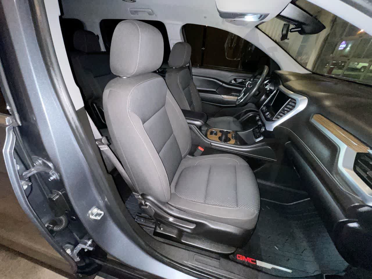 Used 2021 GMC Acadia SLE w/ LPO, Floor Liner Package AWD/4WD image 25
