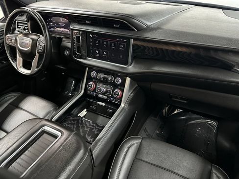 Used 2023 GMC Yukon Denali AWD/4WD image 11