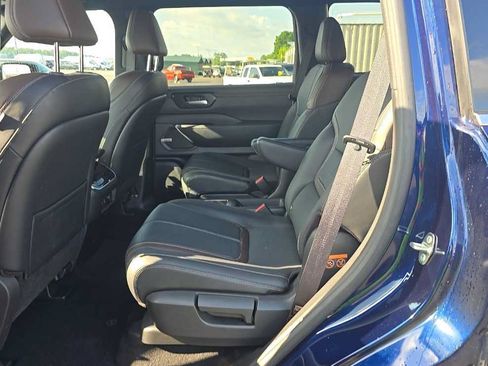 Used 2025 Nissan Armada SL w/ Captain's Chari Seat Package AWD/4WD image 14
