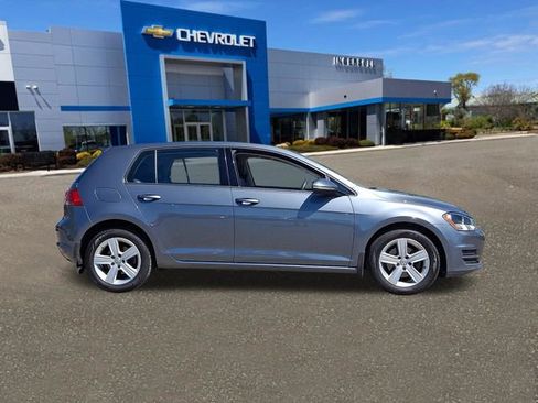 Used 2017 Volkswagen Golf S FWD image 26