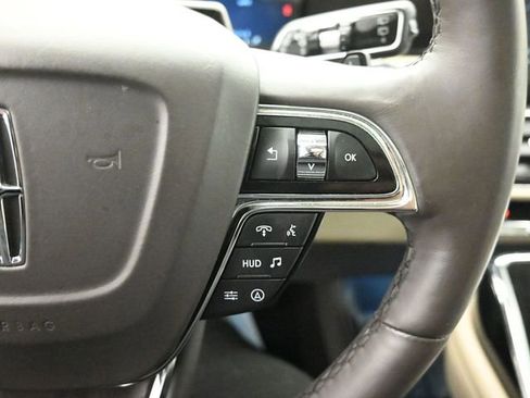 Certified 2023 Lincoln Navigator Reserve AWD/4WD image 18