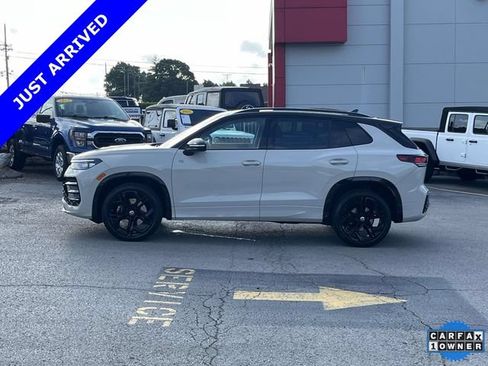 Used 2025 Volkswagen Tiguan SE R-Line AWD/4WD image 5