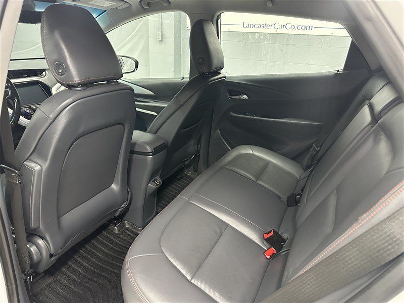 Used 2020 Chevrolet Bolt Premier w/ Infotainment Package FWD image 3