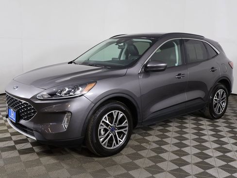 Used 2022 Ford Escape SEL w/ Technology Package image 9