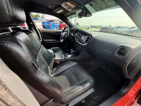 Used 2018 Dodge Charger GT AWD/4WD image 13