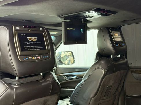 Used 2015 Cadillac Escalade ESV Platinum image 14