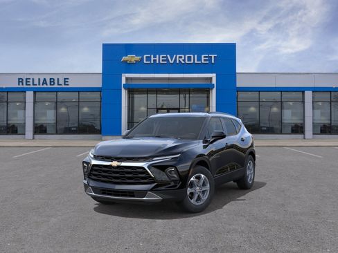 New 2026 Chevrolet Blazer LT w/ Convenience Package FWD image 8