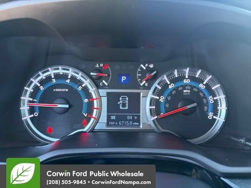 Used 2017 Toyota 4Runner SR5 AWD/4WD image 20