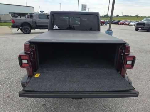 Used 2021 Jeep Gladiator Sport AWD/4WD image 10
