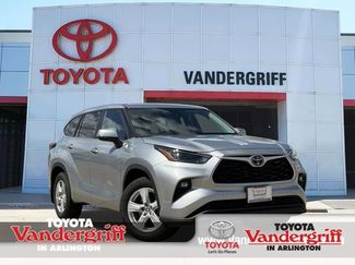 Used 2024 Toyota Highlander LE video 1
