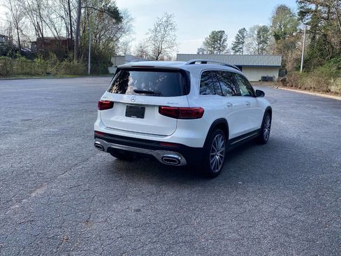 Used 2021 Mercedes-Benz GLB 250 4MATIC image 5