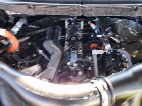 Used 2025 Ford F150 Lariat w/ Equipment Group 501A Mid AWD/4WD image 17