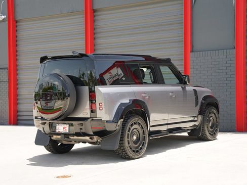 Used 2023 Land Rover Defender 110 X-Dynamic SE AWD/4WD image 13