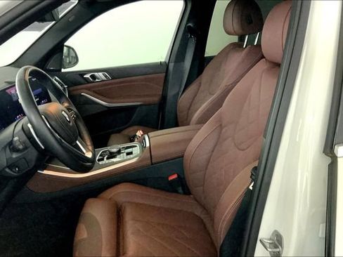 Used 2024 BMW X5 xDrive40i w/ Premium Package AWD/4WD image 11
