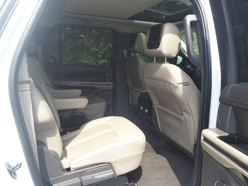 Used 2021 Ford Expedition Max Limited RWD image 12