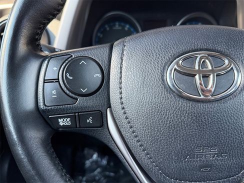 Used 2018 Toyota RAV4 XLE image 22