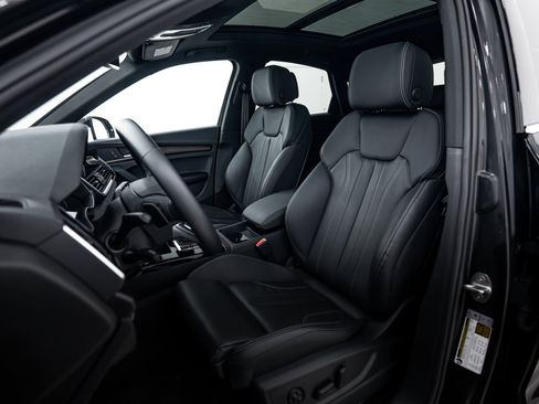 Certified 2025 Audi Q5 2.0T Premium image 15