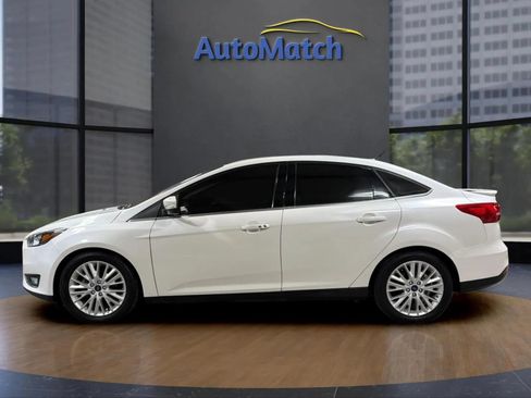 Used 2018 Ford Focus Titanium FWD image 7