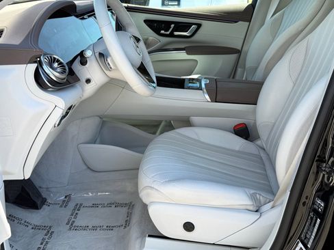 Used 2023 Mercedes-Benz EQS 580 4MATIC SUV image 27