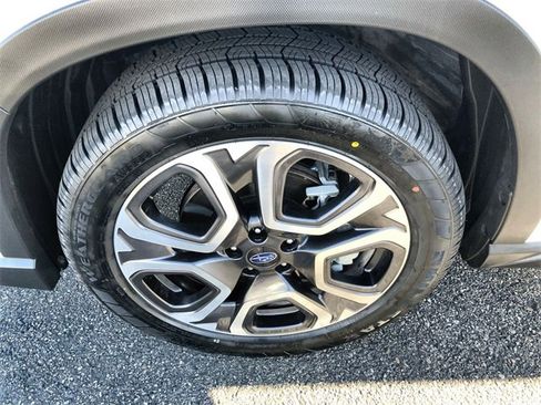 Used 2024 Subaru Ascent Limited w/ Technology Package image 10