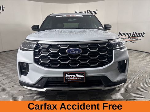 Used 2025 Ford Explorer Platinum w/ LUX Leather Package image 3