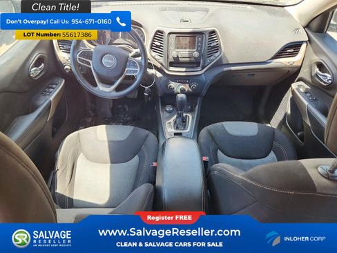 Used 2017 Jeep Cherokee Sport AWD/4WD image 11