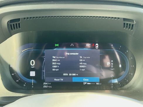 Used 2023 Volvo XC60 B5 Ultimate w/ Climate Package image 17