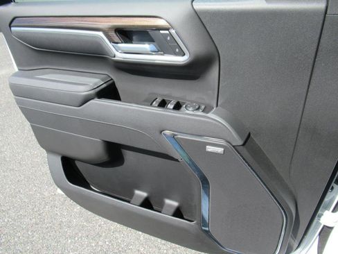 New 2025 Chevrolet Silverado 1500 LT Trail Boss w/ Convenience Package II image 30