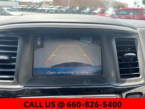 Used 2020 Nissan Pathfinder SV AWD/4WD image 14