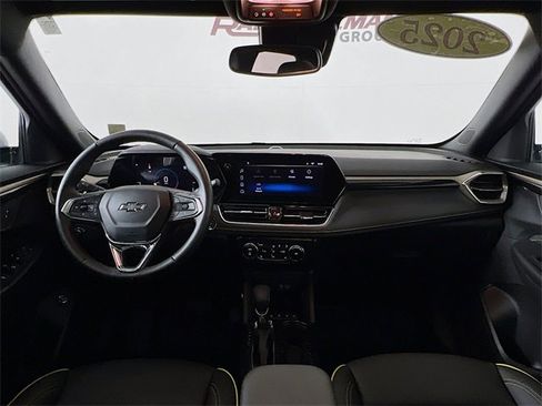 Used 2025 Chevrolet TrailBlazer ACTIV w/ Convenience Package image 24