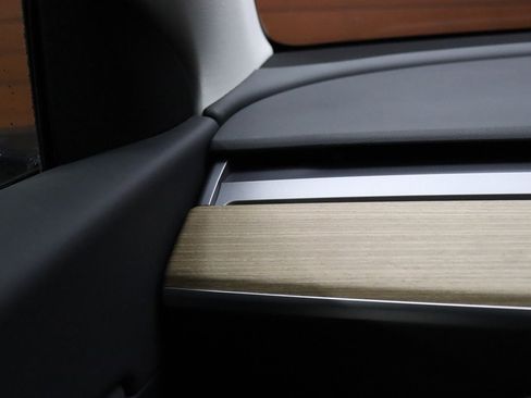 Used 2022 Tesla Model Y Performance image 44