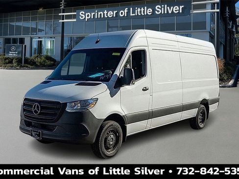 Used 2024 Mercedes-Benz Sprinter 3500 image 1