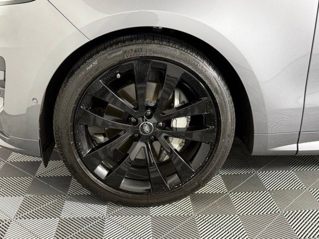 Used 2025 Land Rover Range Rover Sport Dynamic SE AWD/4WD image 11