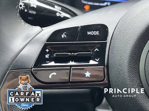 Used 2025 Hyundai Elantra Sport FWD image 18