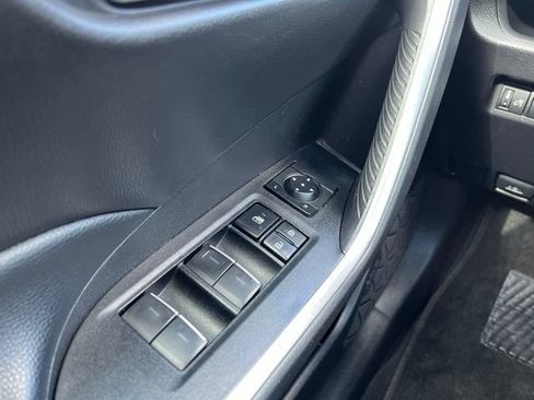Used 2024 Toyota RAV4 XLE FWD image 29