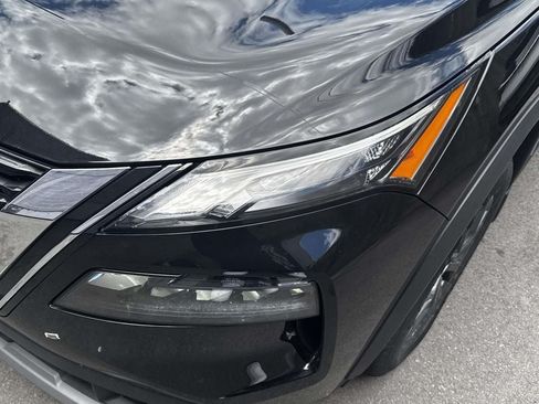 Used 2023 Nissan Rogue S AWD/4WD image 8