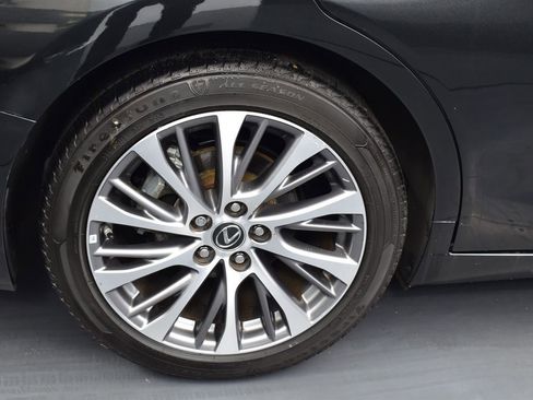 Used 2019 Lexus ES 350 w/ Premium Package image 8